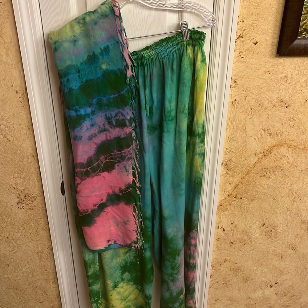 Dharma Trading Company Set - Wide Legged Pants and Scarf/Wrap